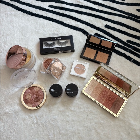 Makeup Highlighter Bundle - Picture 1 of 8
